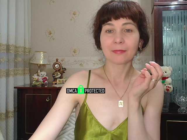 caroliiine live cam on BongaCams