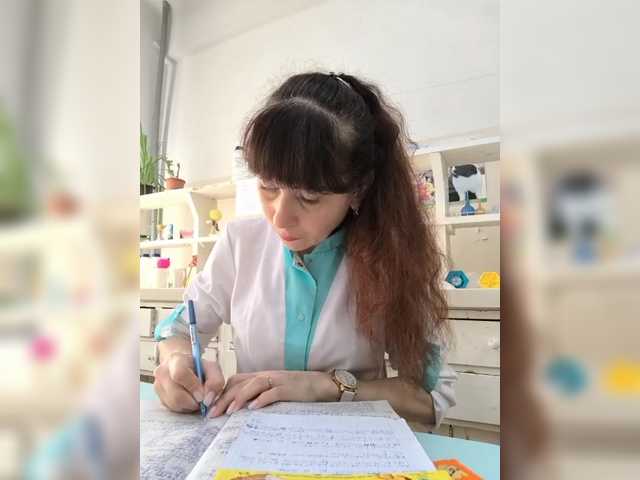 caroliiine live cam on BongaCams