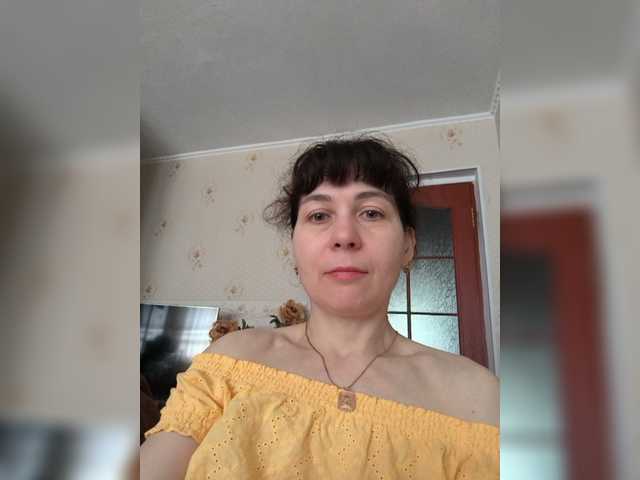 caroliiine live cam on BongaCams