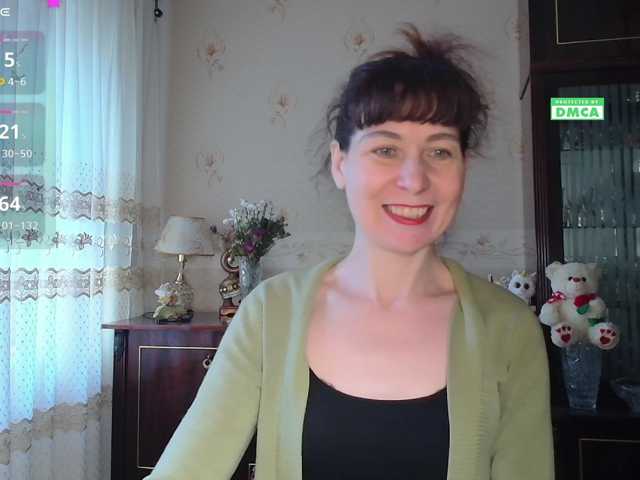 caroliiine live cam on BongaCams