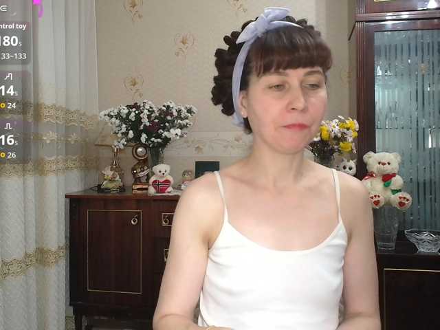 caroliiine live cam preview