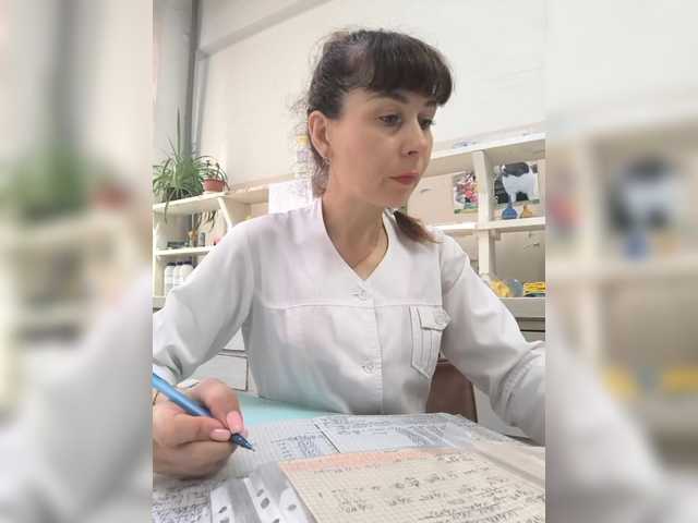 caroliiine live cam on BongaCams
