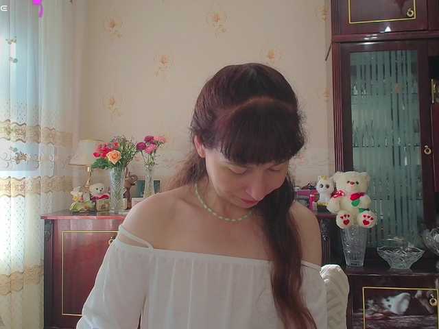 caroliiine live cam on BongaCams