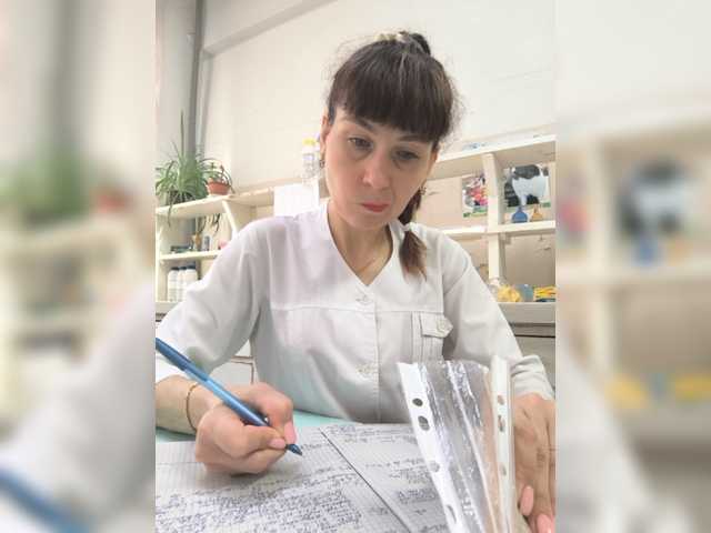 caroliiine live cam on BongaCams