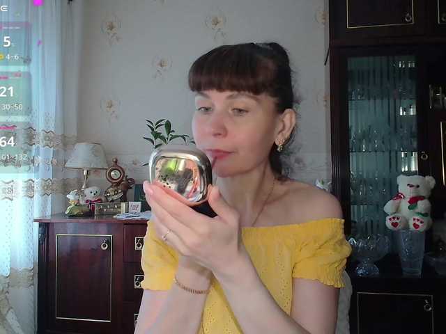 caroliiine live cam on BongaCams