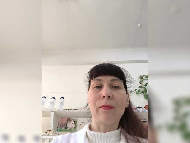 caroliiine's BongaCams show and profile