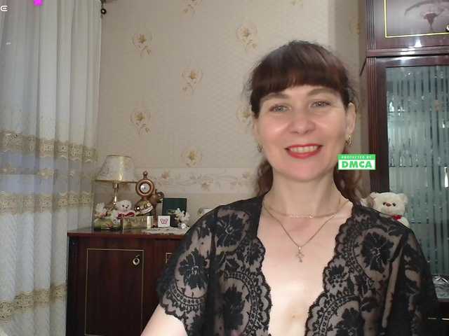 caroliiine live cam on BongaCams