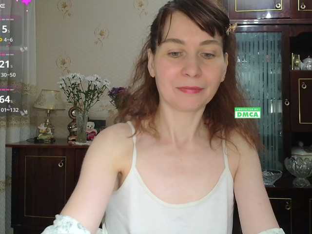 caroliiine live cam on BongaCams