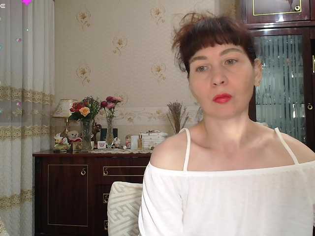 caroliiine live cam on BongaCams