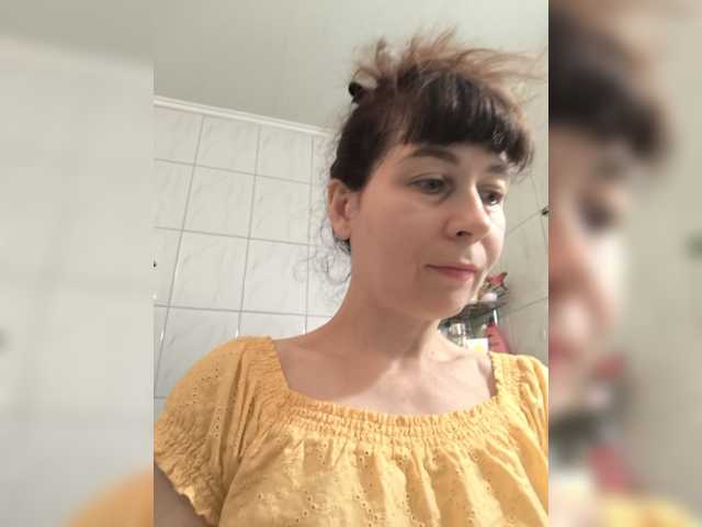 caroliiine live cam