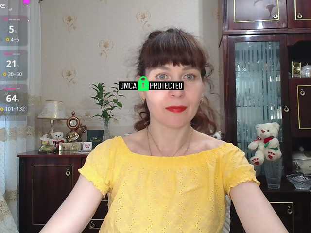 caroliiine live cam on BongaCams