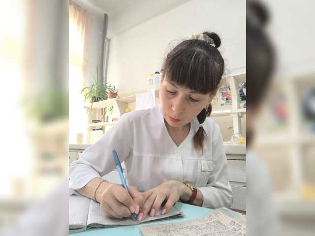 caroliiine live cam on BongaCams