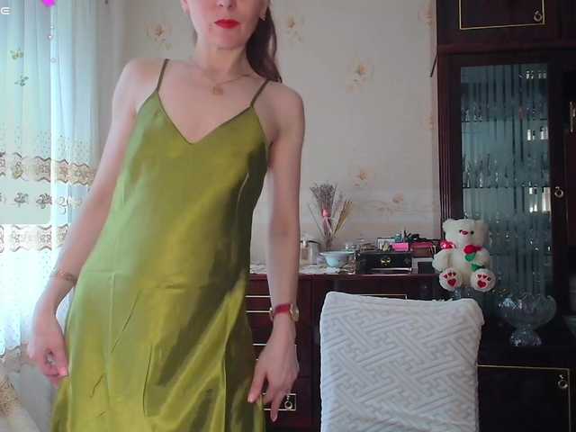 caroliiine live cam on BongaCams