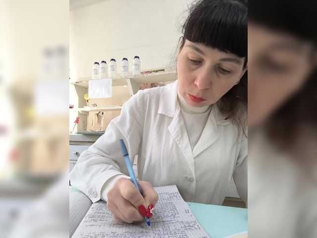 caroliiine's BongaCams show and profile