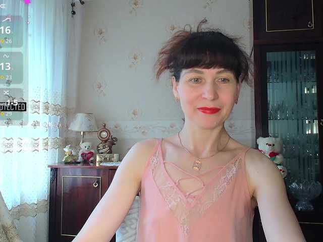caroliiine live cam on BongaCams