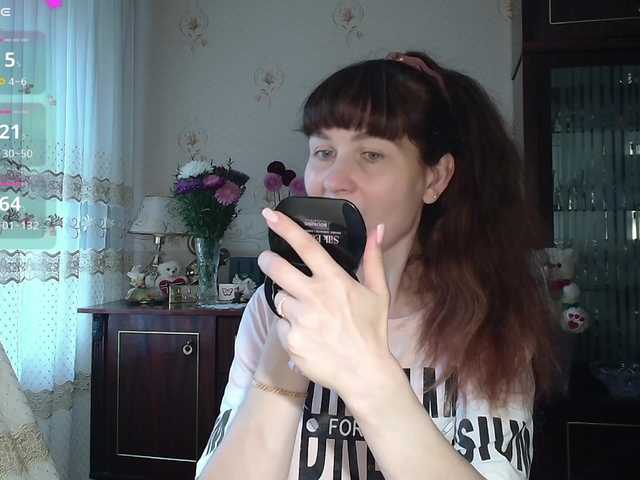 caroliiine live cam on BongaCams