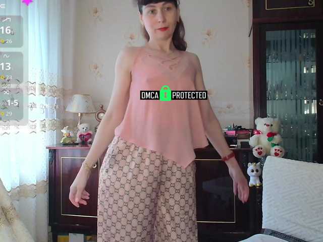 caroliiine live cam on BongaCams