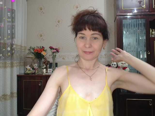 caroliiine live cam on BongaCams