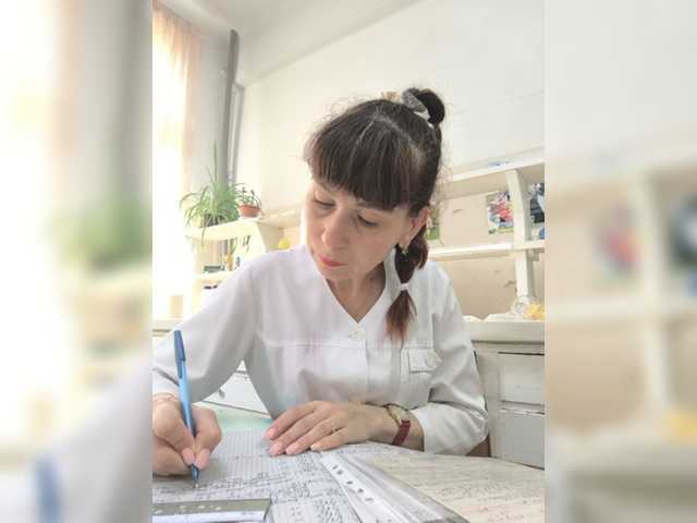 caroliiine live cam on BongaCams