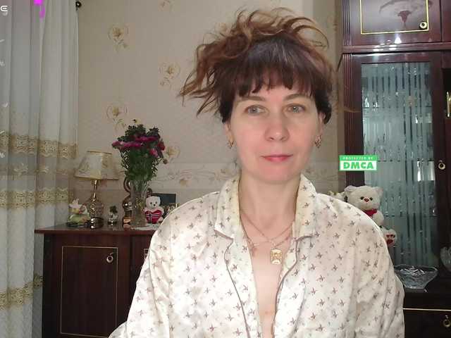 caroliiine live cam on BongaCams