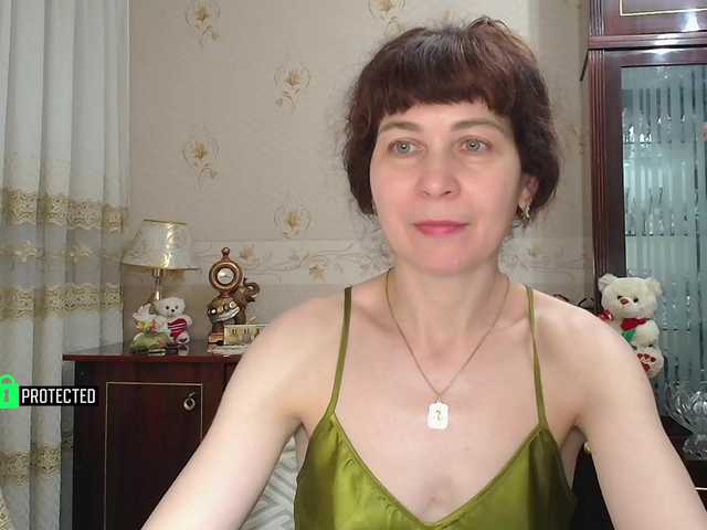 caroliiine live cam on BongaCams