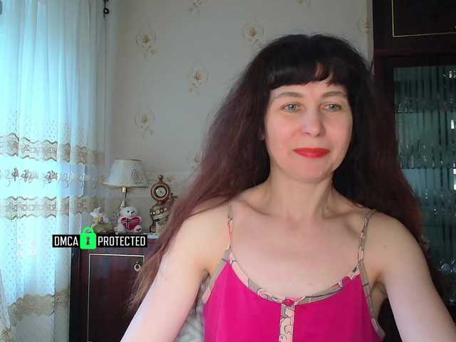le modèle caroliiine est en webcam porno dans un show sur le site bongacams, il possède les tags suivants: White/Caucasian,Brunette,Shaved