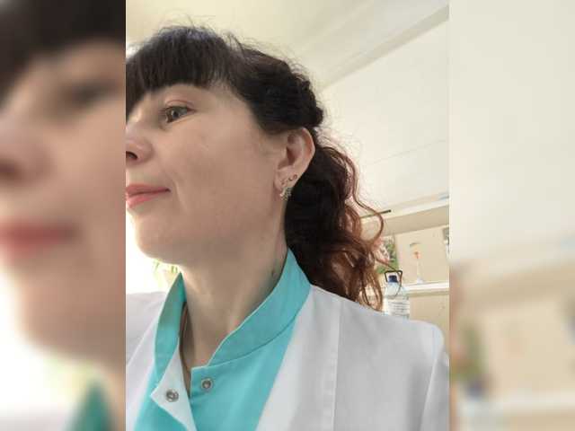 caroliiine live cam