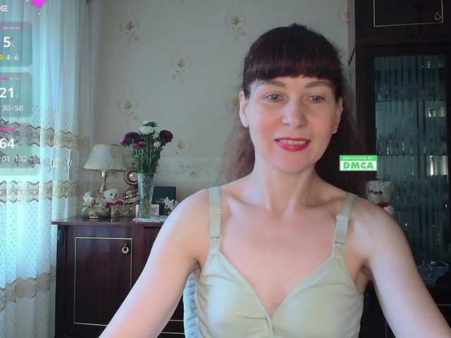 caroliiine live cam on BongaCams