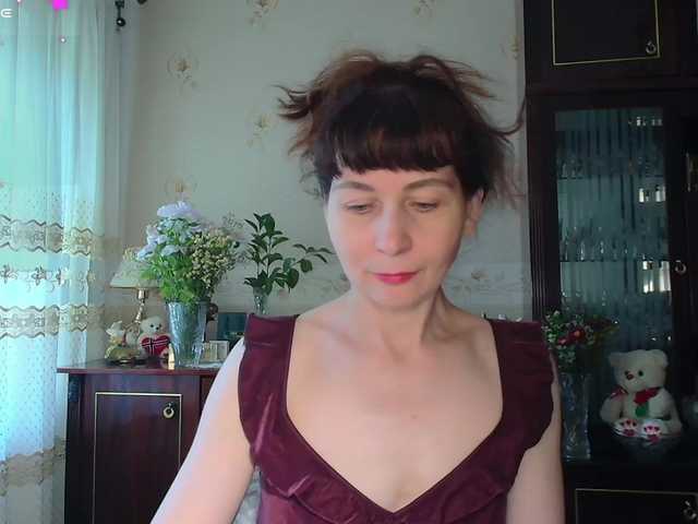 caroliiine live cam on BongaCams