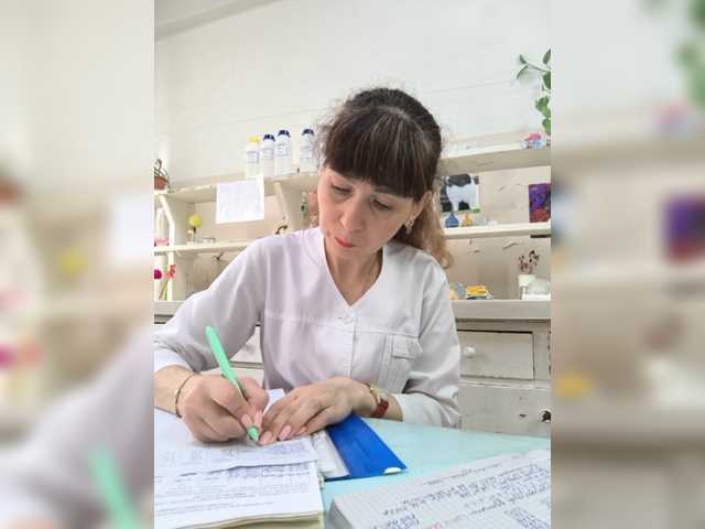 caroliiine live cam on BongaCams
