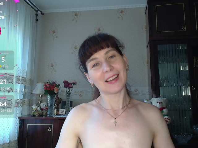 caroliiine live cam on BongaCams