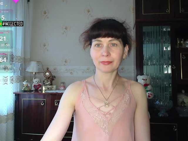 caroliiine live cam on BongaCams