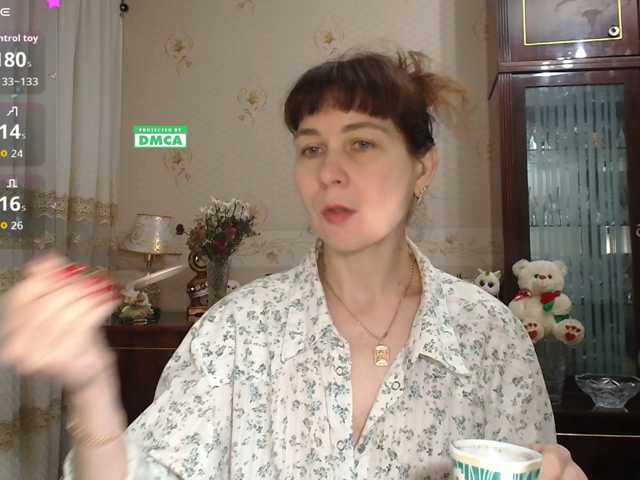 caroliiine live cam on BongaCams