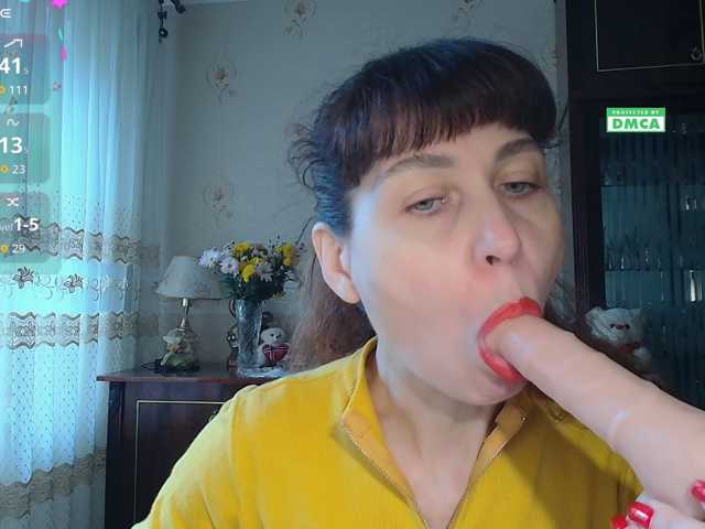 caroliiine live cam on BongaCams