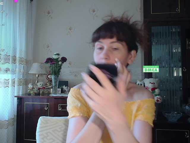 caroliiine live cam on BongaCams