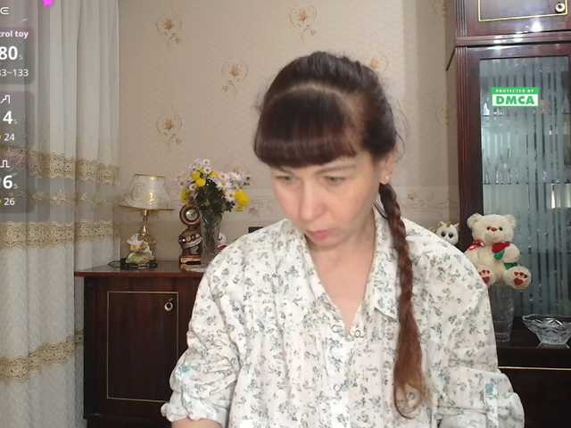 caroliiine live cam preview
