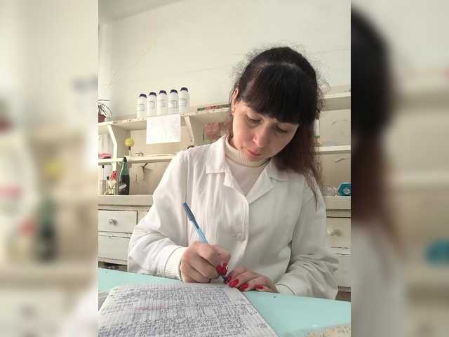 caroliiine cam belle