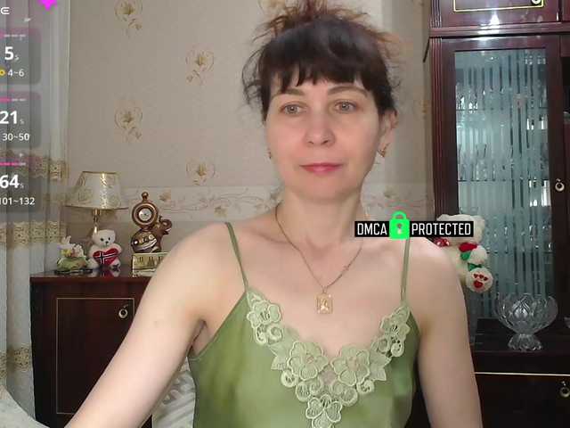 caroliiine live cam on BongaCams