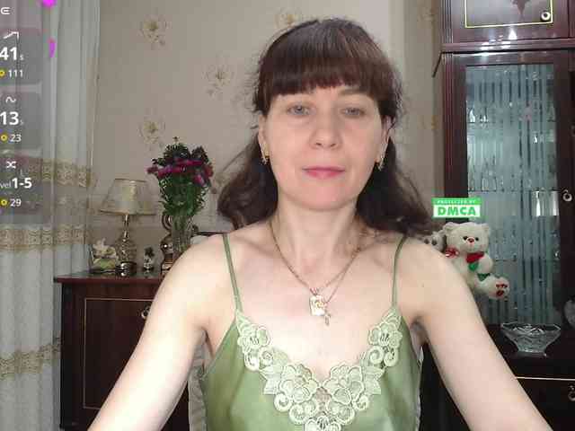 Model: caroliiine