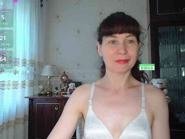 Модель: caroliiine