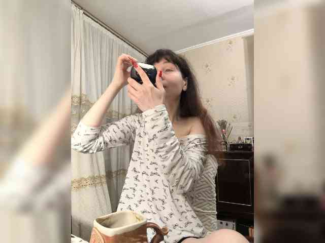 caroliiine webcam