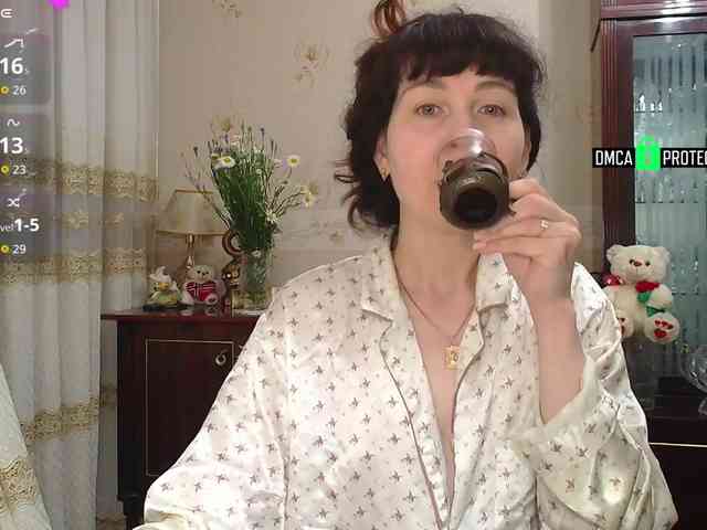 Модель: caroliiine