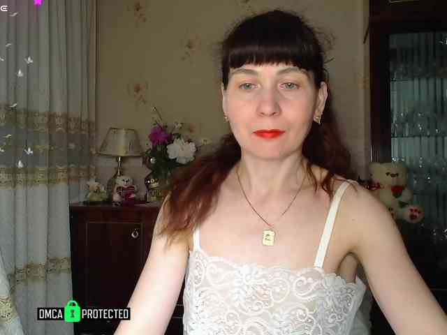 caroliiine Live Webcam on BongaCams