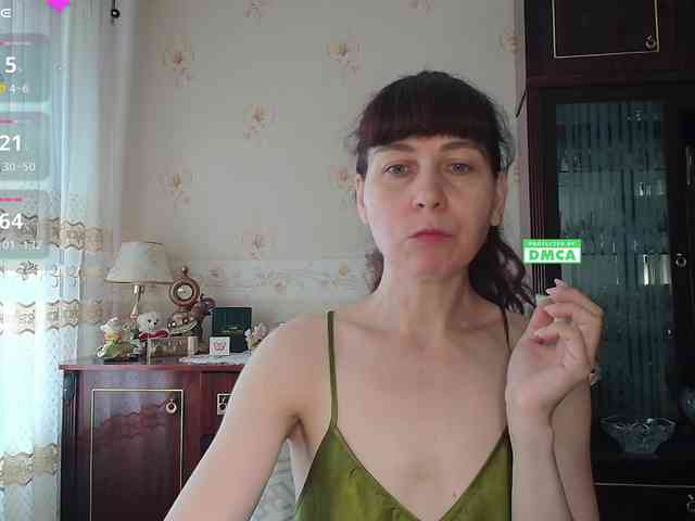 Model: caroliiine