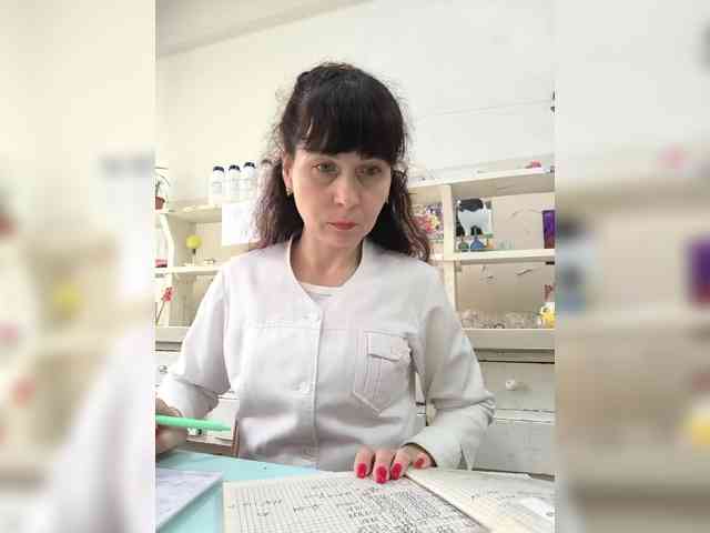 Model: caroliiine