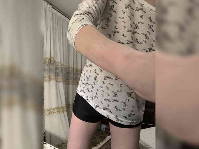 caroliiine webcam