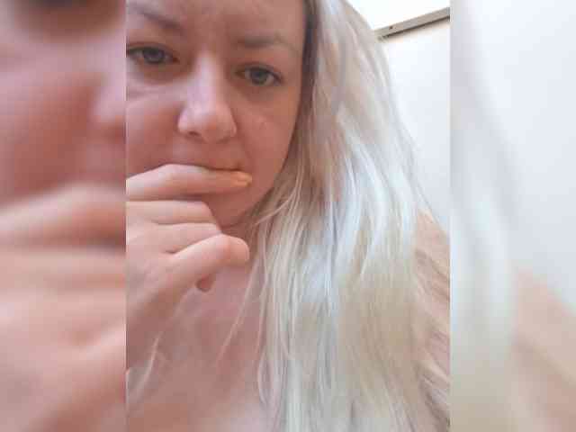 Honey-Alexa webcam