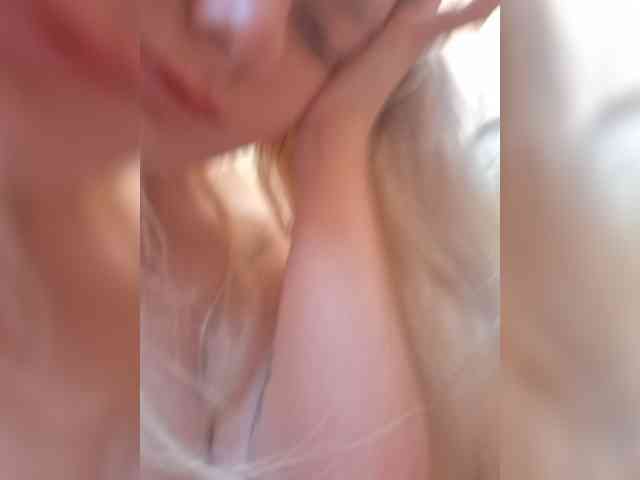 Honey-Alexa webcam