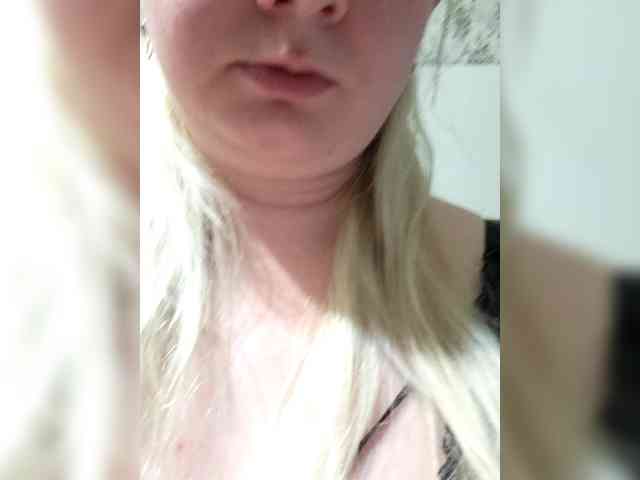 Honey-Alexa webcam