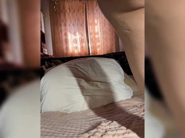 _Veloria_ live cam